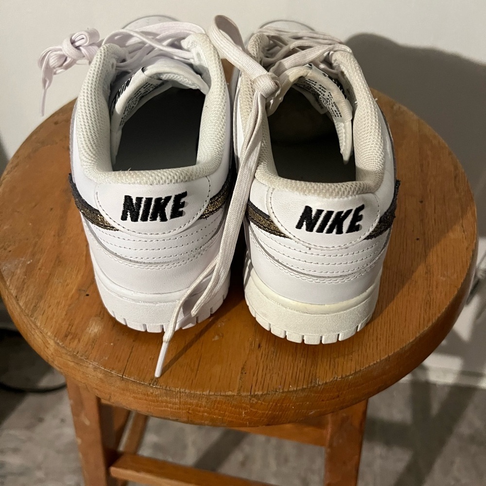 Nike White and Leopard Print Athletic Shoes Dunk Low Ladies Size 10 - Picture 2 of 8